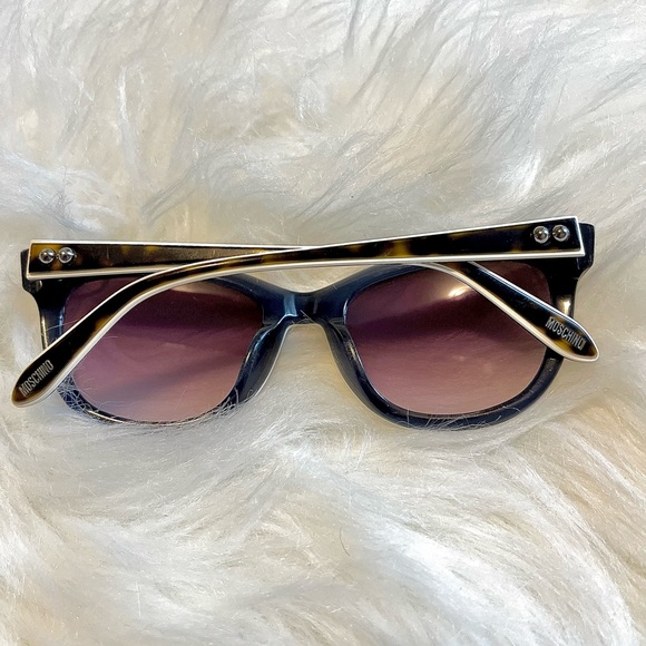 Moschino Eyewear Cat-Eye Frame Sunglasses - Picture 2 of 5